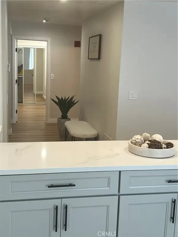 15150 Dickens Ave #203, Sherman Oaks, CA 91403