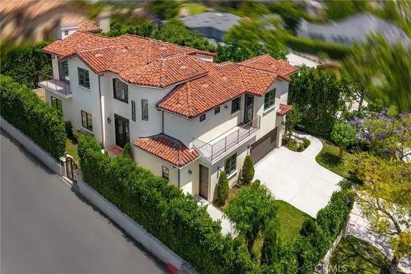 100 Country Club Drive, Burbank, CA 91501