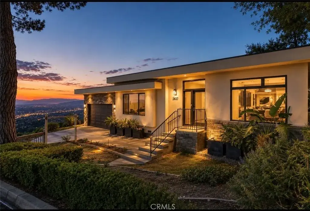 2637 N Mountain Avenue, Claremont, CA 91711 - #1
