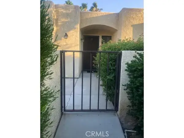 200 E Racquet Club Road #19, Palm Springs, CA 92262