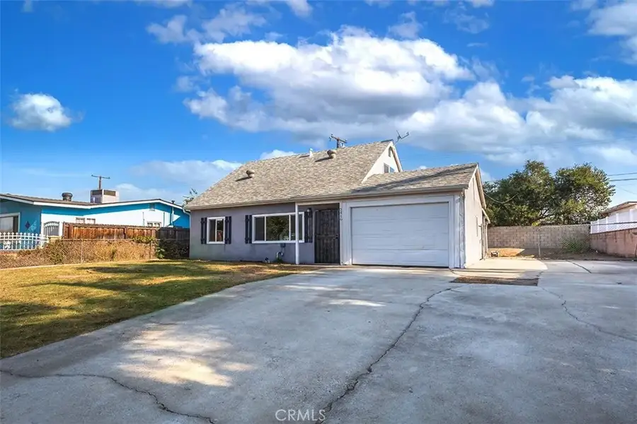 2416 Stanford Avenue, Pomona, CA 91766 - #2