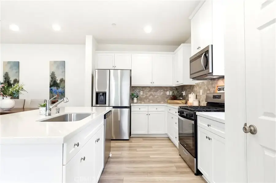4005 E Carmel Privado Avenue, Ontario, CA 91761 - #3