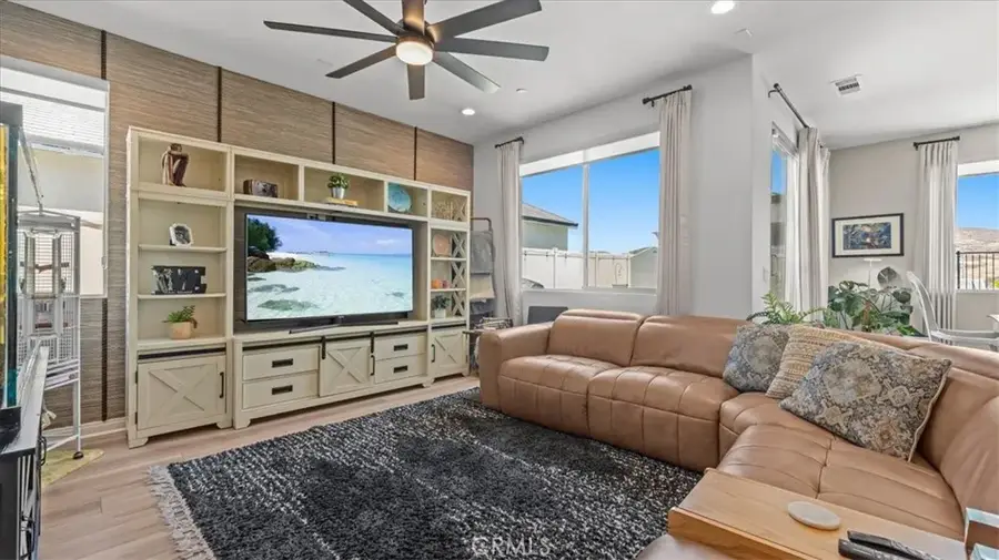 4230 Empressa Circle, Lake Elsinore, CA 92530 - #3