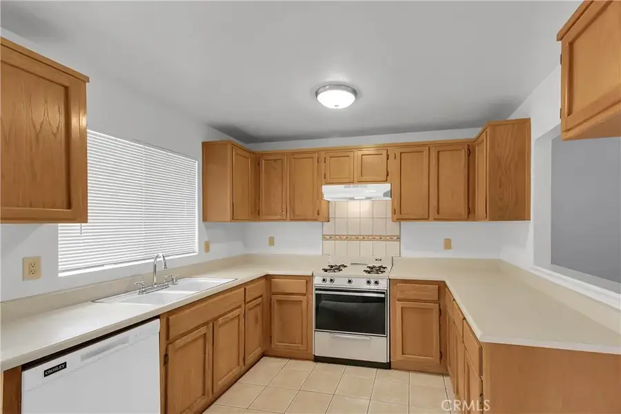 10857 Mountain View Avenue, Loma Linda, CA 92354 - #3