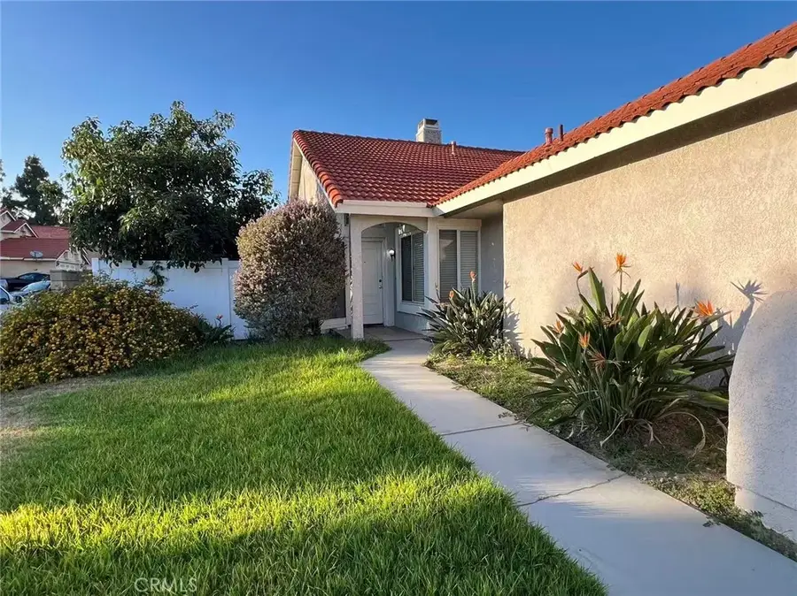 15376 Sandhurst, Fontana, CA 92336 - #2