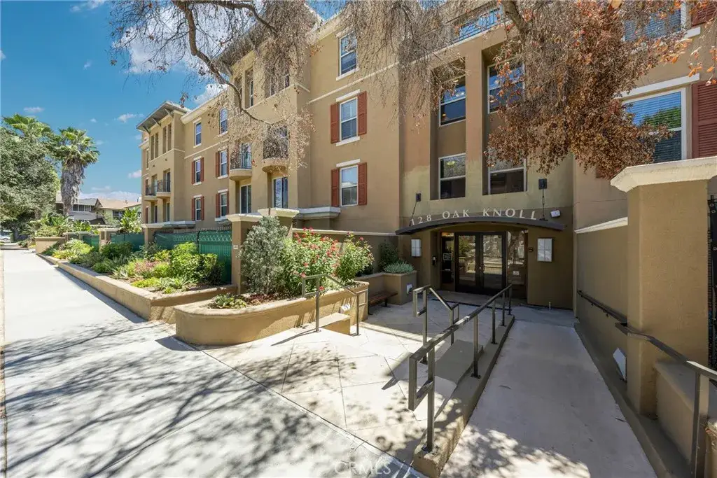 128 N Oak Knoll #111, Pasadena, CA 91101 - #1