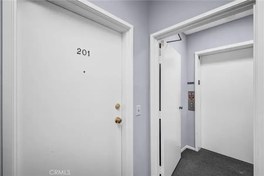 1921 Malcolm Avenue #201, Los Angeles, CA 90025 - #2