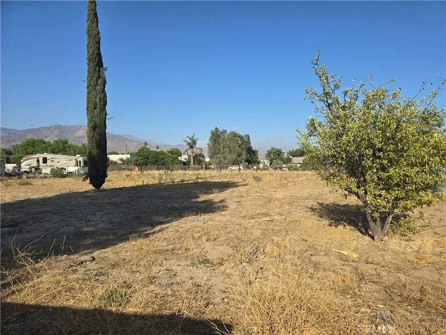 7753 Lankershim Avenue, Highland, CA 92346 - #2