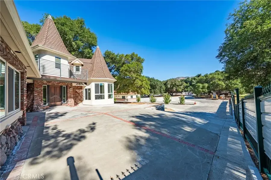 26251 Ravenhill Road, Canyon Country, CA 91387 - #2