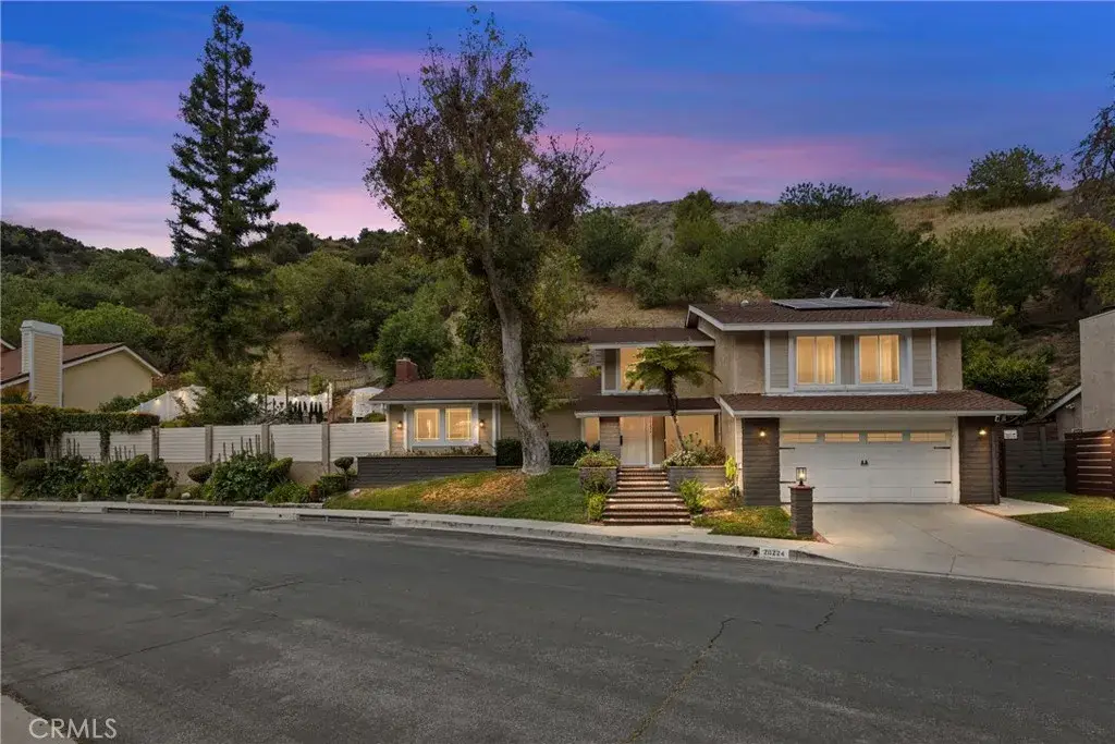 20224 Chapter, Woodland Hills, CA 91364 - #1