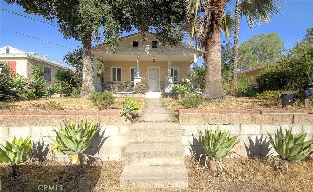 10610 Woodward, Sunland, CA 91040 - #1