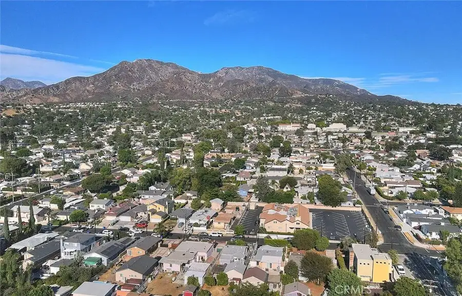 10610 Woodward, Sunland, CA 91040 - #3