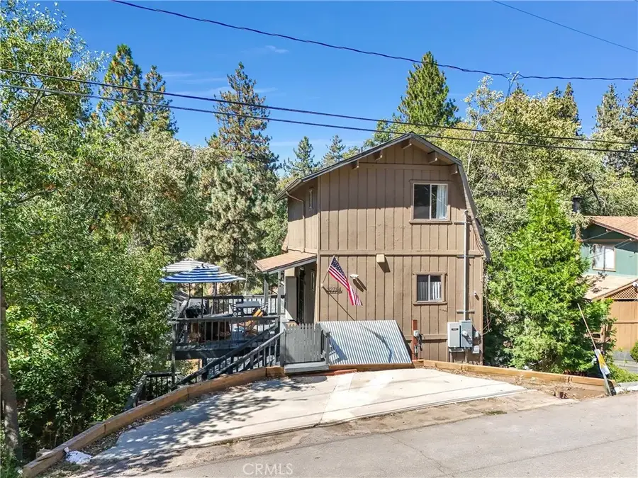 32794 Cougar Lane, Running Springs, CA 92382 - #2