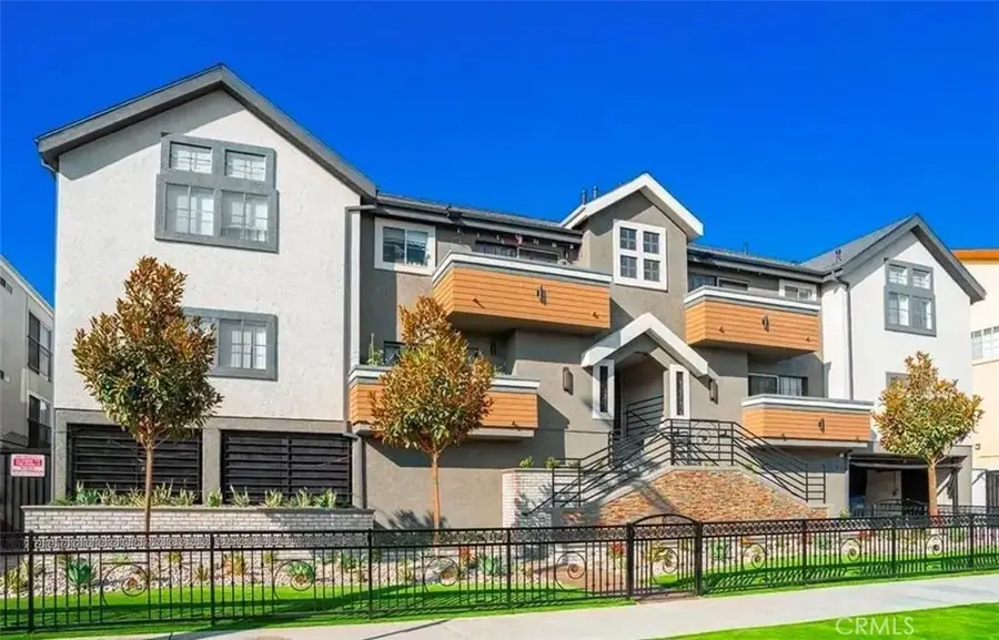 5325 Denny, North Hollywood, CA 91601 - #3