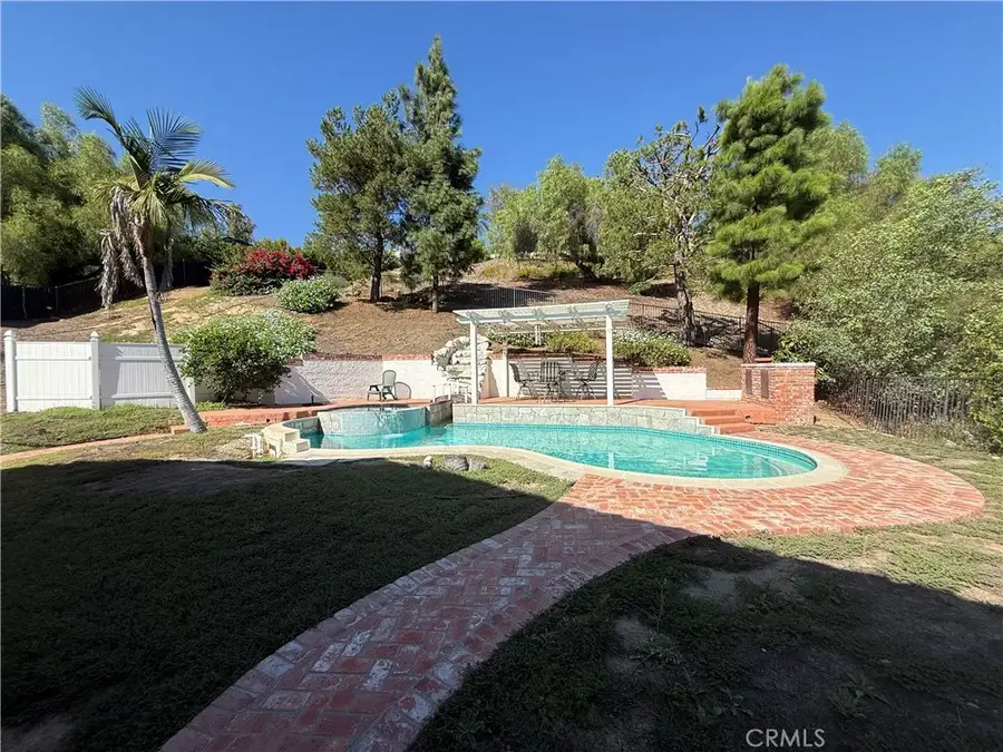 49 Westbrook, Pomona, CA 91766 - #3
