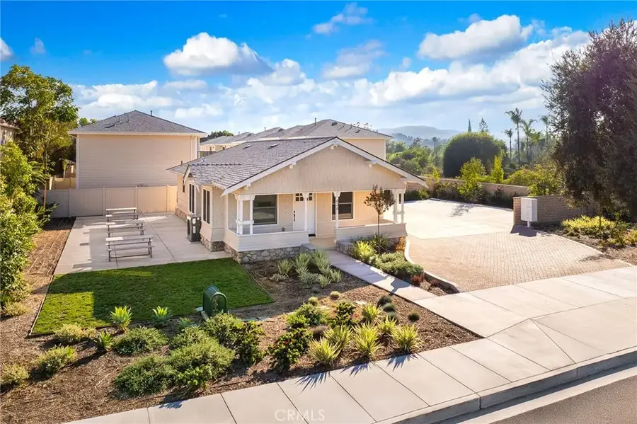 636 W Grand Avenue, Pomona, CA 91766 - #2