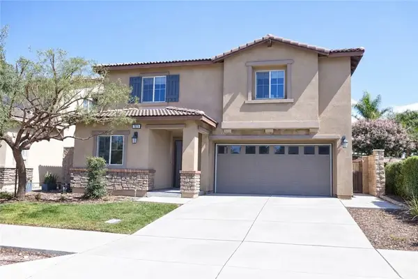 7079 Bella Strada, Fontana, CA 92336