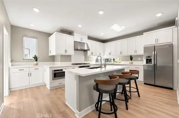 253 Waypoint, Tustin, CA 92782