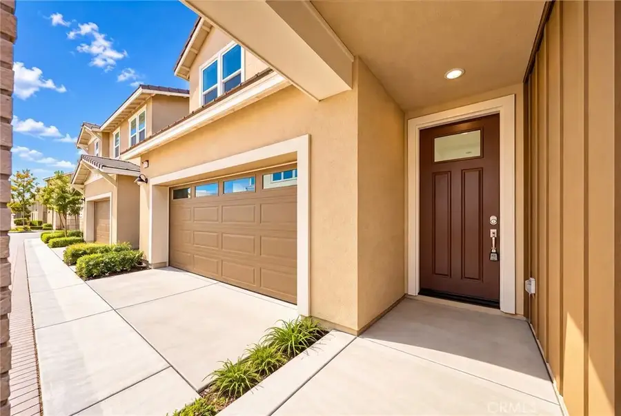 3656 S Shale Avenue, Ontario, CA 91761 - #2