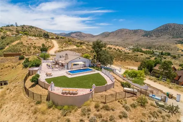 9175 Yucca Hills Road, Agua Dulce, CA 91390