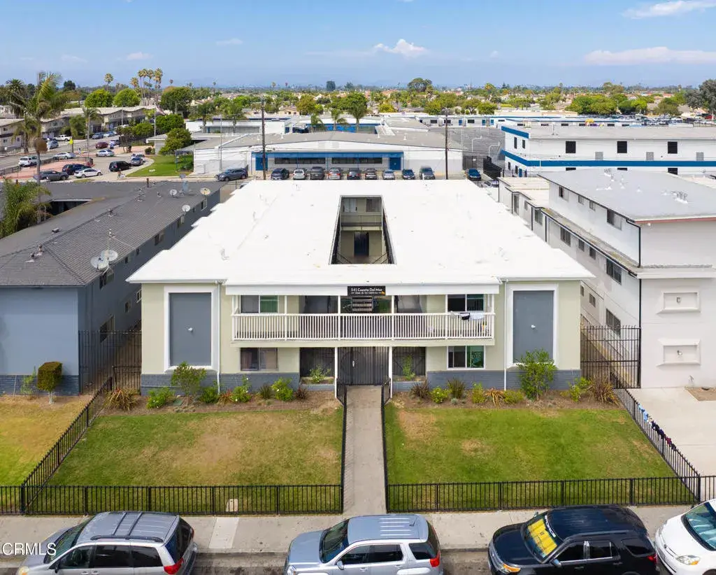 541 Cuesta Del Mar Drive, Oxnard, CA 93033 - Image #1