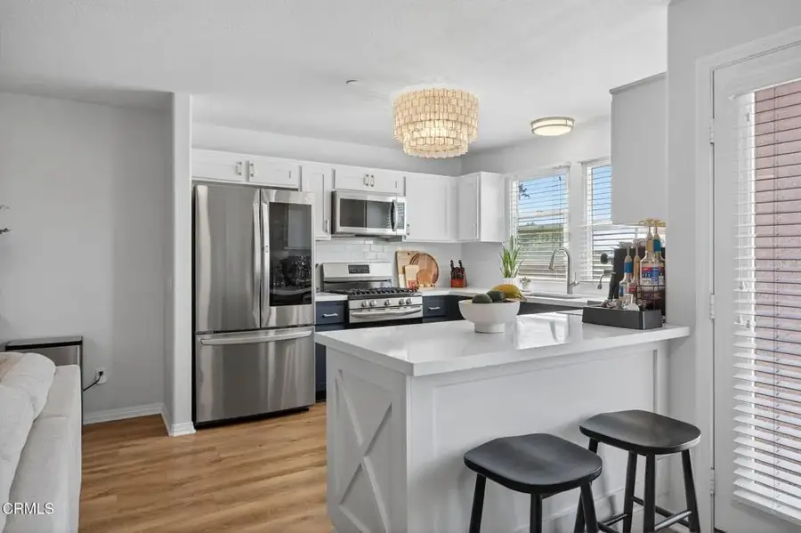 11218 Snapdragon Street, San Buenaventura Ventura, CA 93004 - Image #2