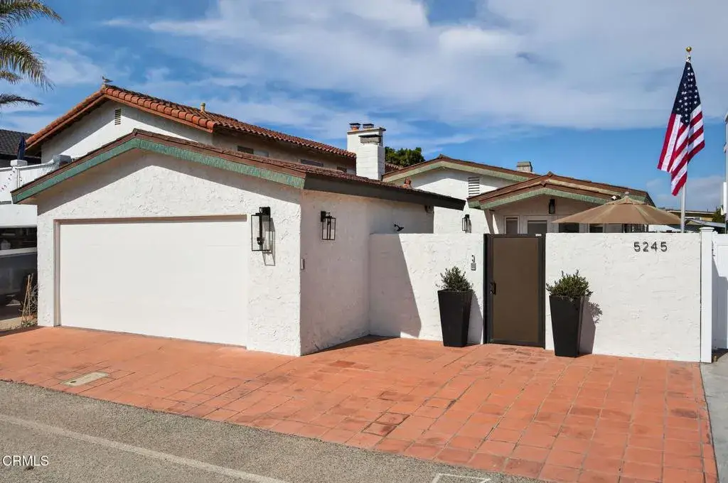 5245 Seabreeze Way, Oxnard, CA 93035 - Image #1