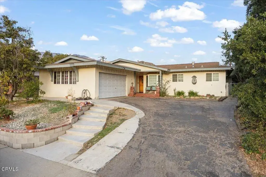 1307 Mariposa Drive, Santa Paula, CA 93060 - Image #1