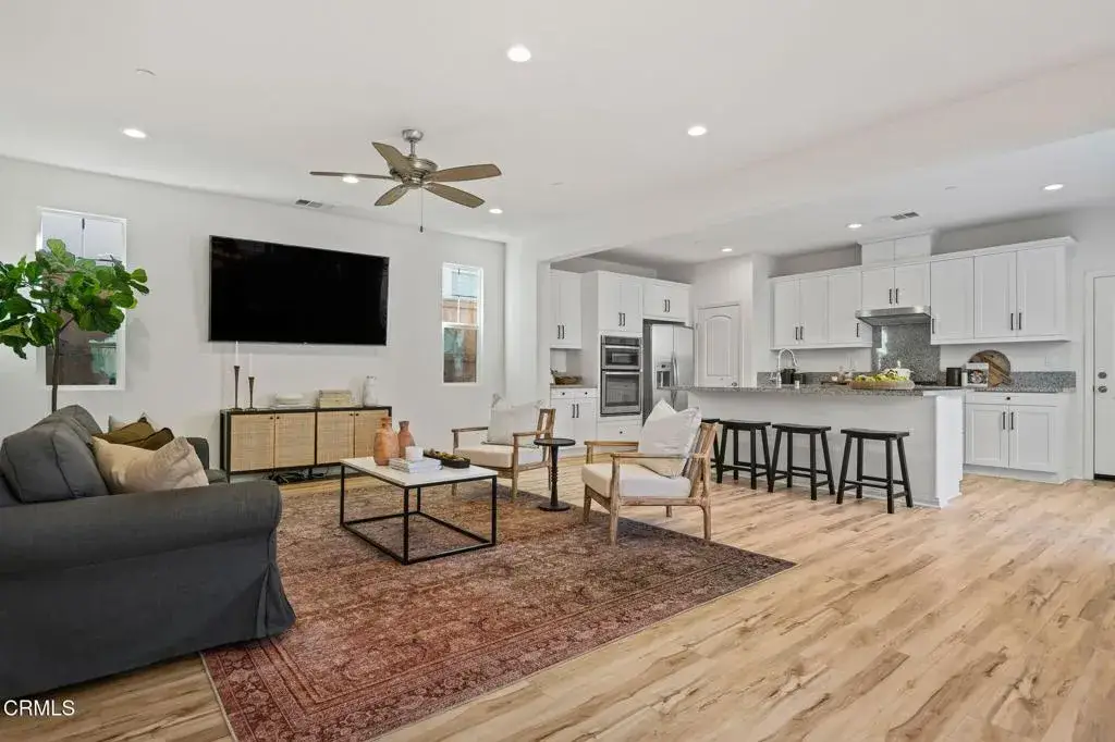 580 Alabama Street, San Buenaventura Ventura, CA 93001 - #1