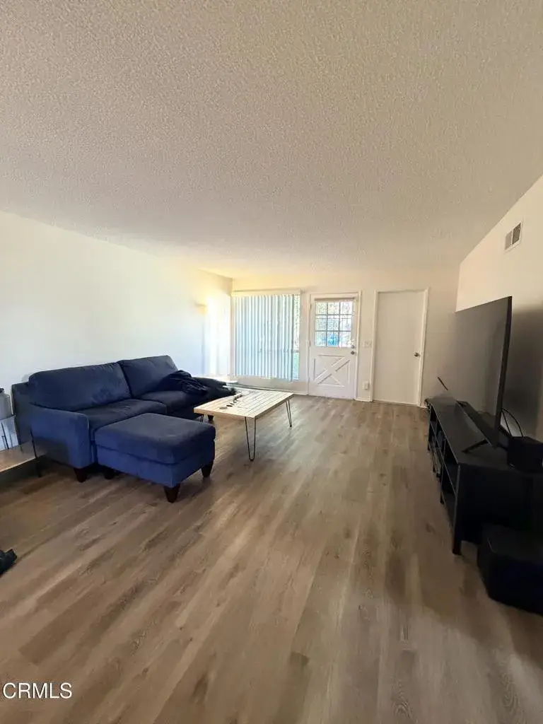 8672 Henderson Road, San Buenaventura Ventura, CA 93004 - Image #2