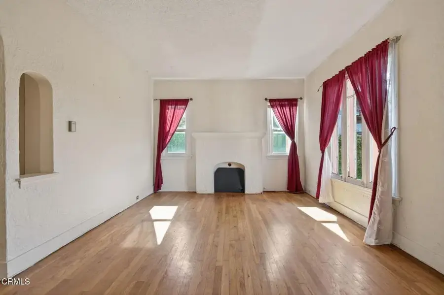 676 Cedar Street, San Buenaventura Ventura, CA 93001 - Image #3