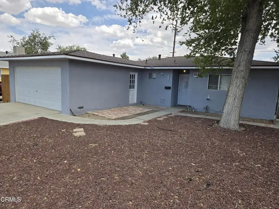 44036 Cedar Avenue, Lancaster, CA 93534 - Image #2