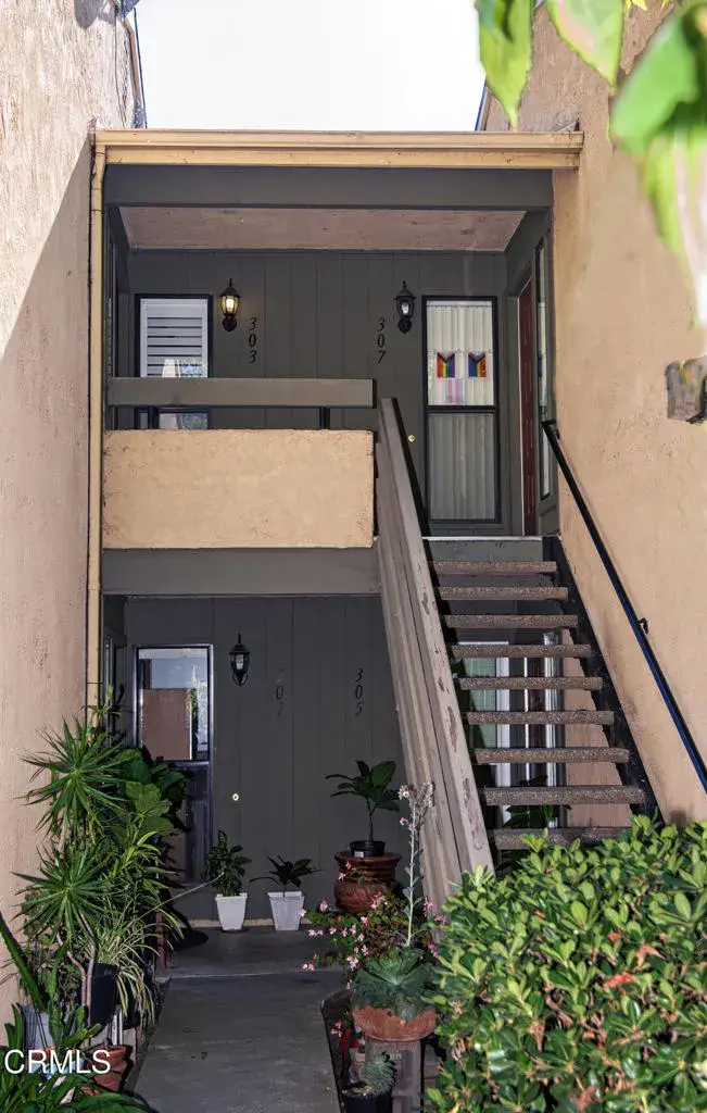 307 Oakwood Street, San Buenaventura Ventura, CA 93001 - Image #1