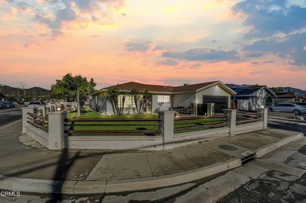 521 W Santa Cruz Street, Santa Paula, CA 93060 - Image #1