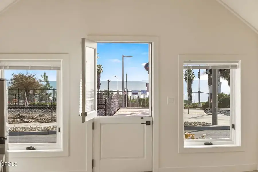 809 E Front Street, San Buenaventura Ventura, CA 93001 - #3
