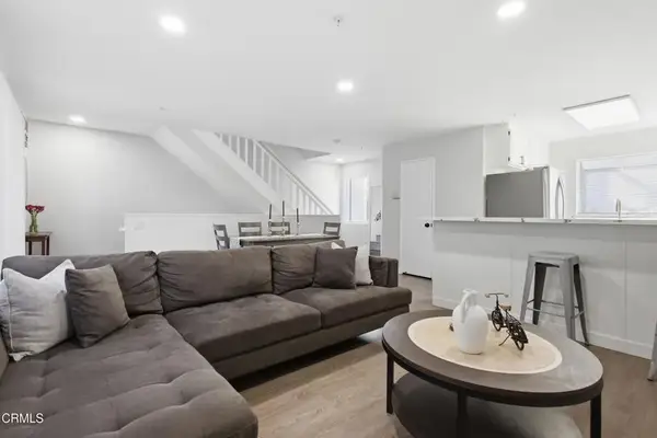 819 S B Street, Oxnard, CA 93030