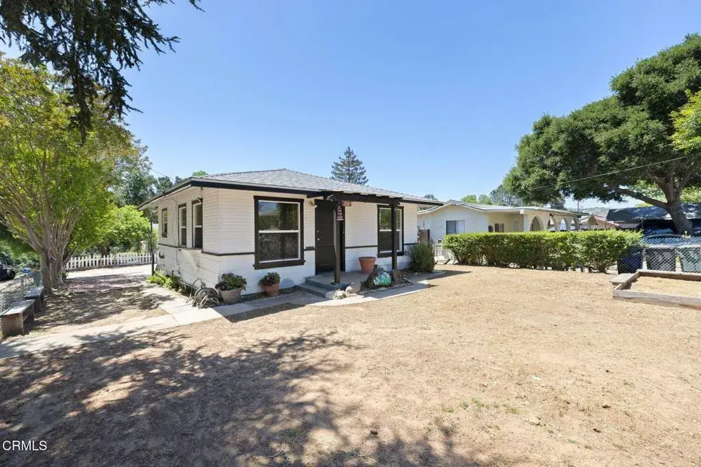 208 W Oak View Avenue, Oak View, CA 93022 - #1