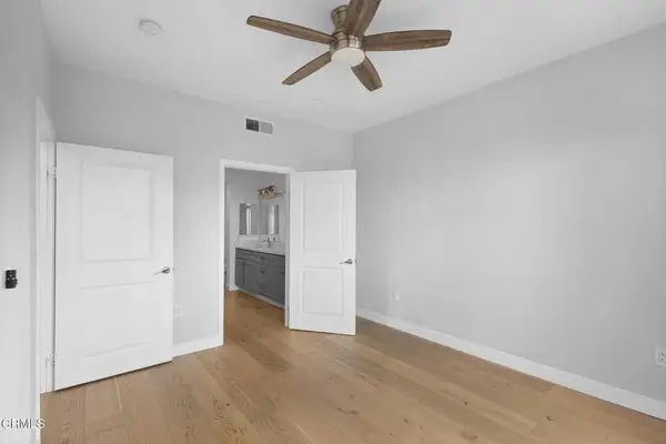 1901 Victoria Avenue #204, Oxnard, CA 93035