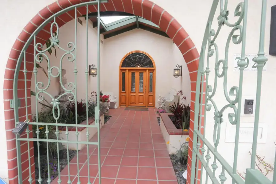 3029 Seaview Avenue, San Buenaventura Ventura, CA 93001 - #2