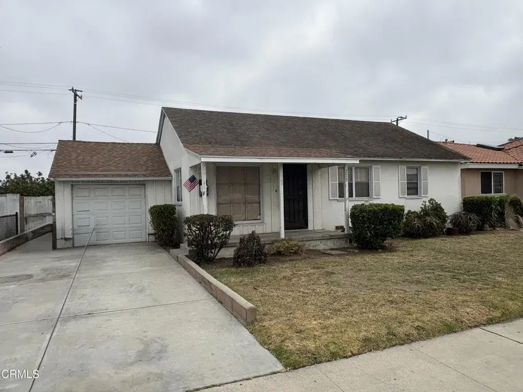 222 W Juniper Street, Oxnard, CA 93033 - #1