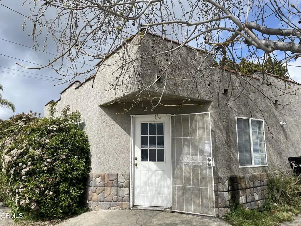 221 E Santa Paula Street, Santa Paula, CA 93060 - #1