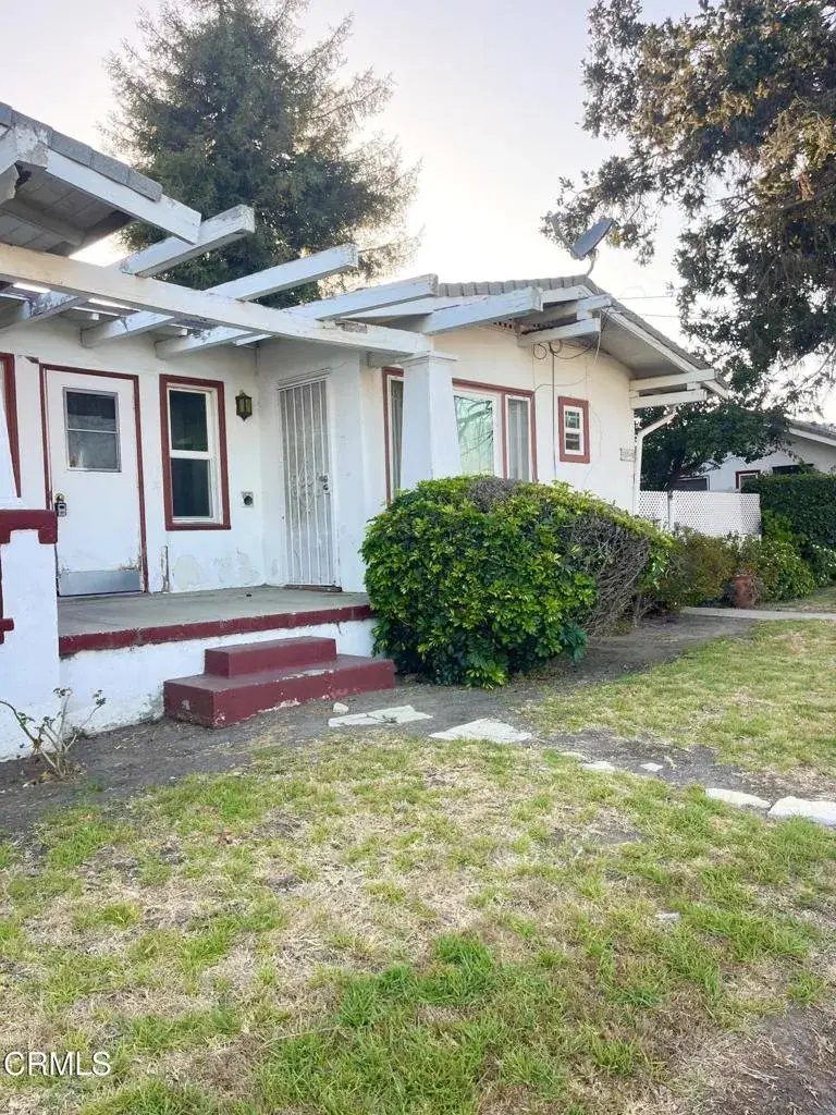 415 E Santa Barbara Street, Santa Paula, CA 93060 - #3