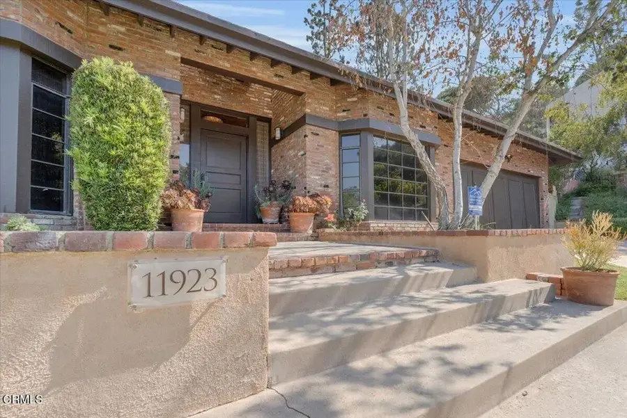 11923 Brentwood Grove Drive, Los Angeles, CA 90049 - #2
