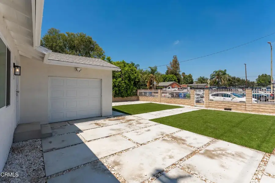 22016 Schoolcraft Street, Canoga Park, CA 91303 - #2