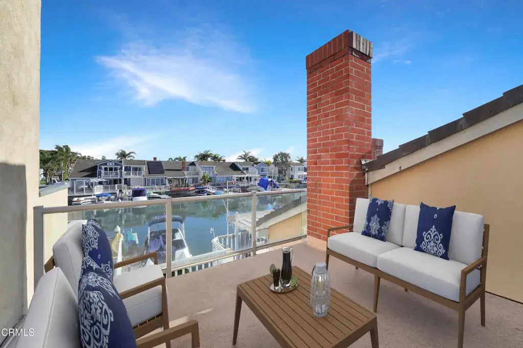 2010 Kingsbridge Way, Oxnard, CA 93035 - #1