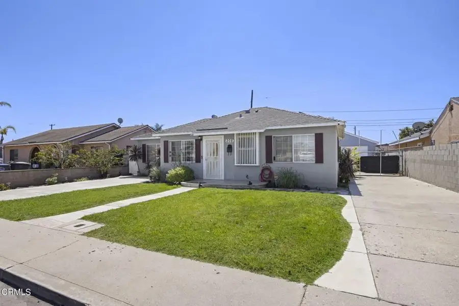 208 Lark Street, Oxnard, CA 93033 - #2