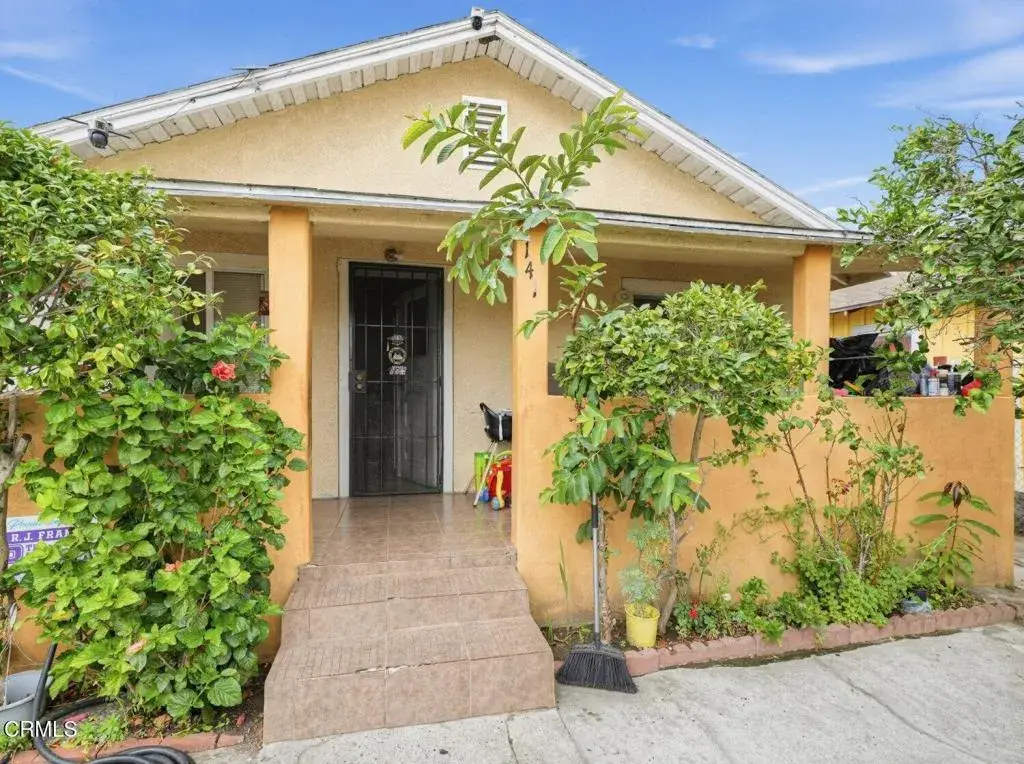 141 S Hayes Avenue, Oxnard, CA 93030 - #1
