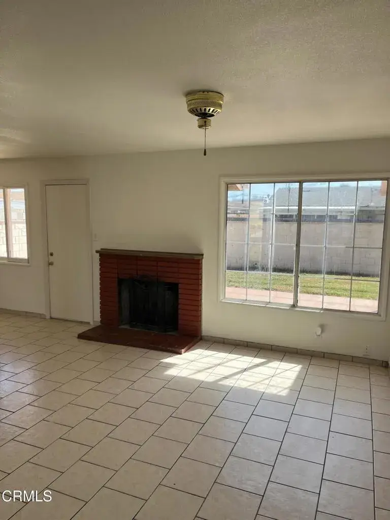 1242 W Juniper Street, Oxnard, CA 93033 - #2