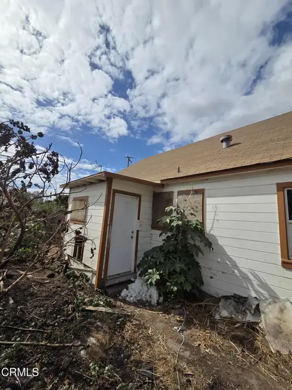 890 W Telegraph Road, Santa Paula, CA 93060