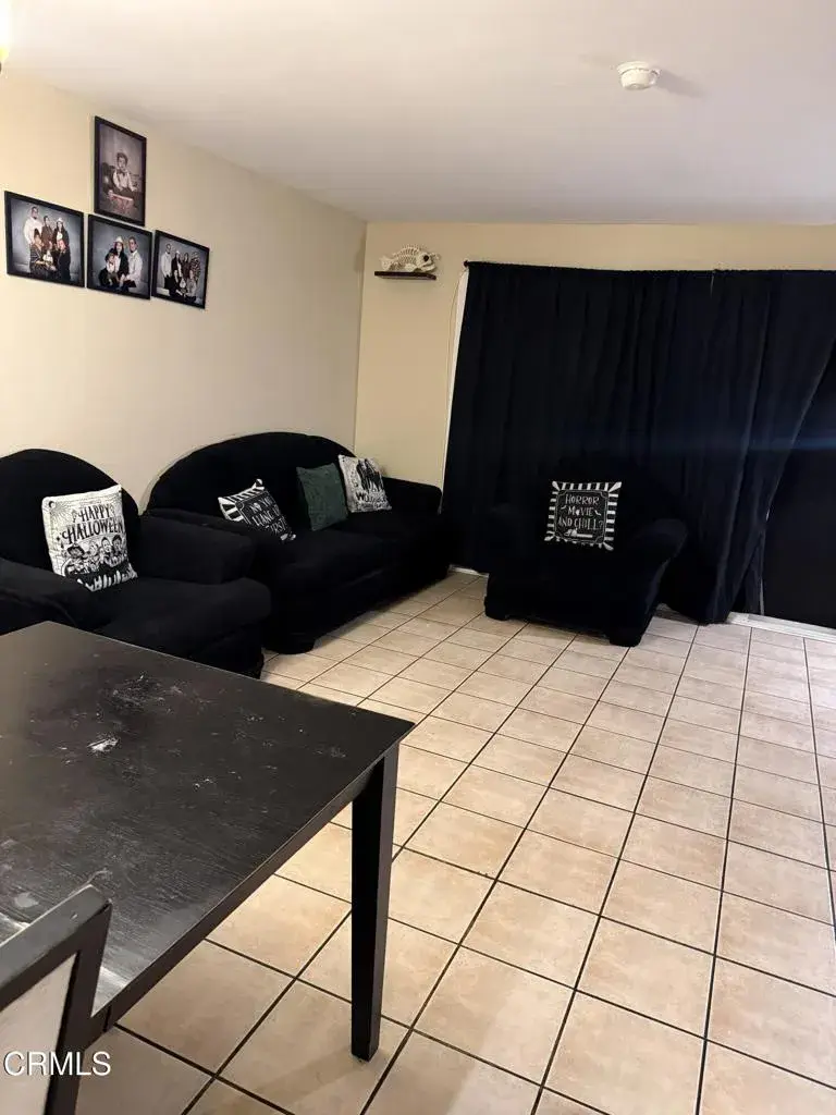 410 N Palm Avenue, Santa Paula, CA 93060 - #2